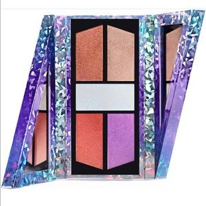 BECCA x Barbie Ferreira Prismatica Face Palette